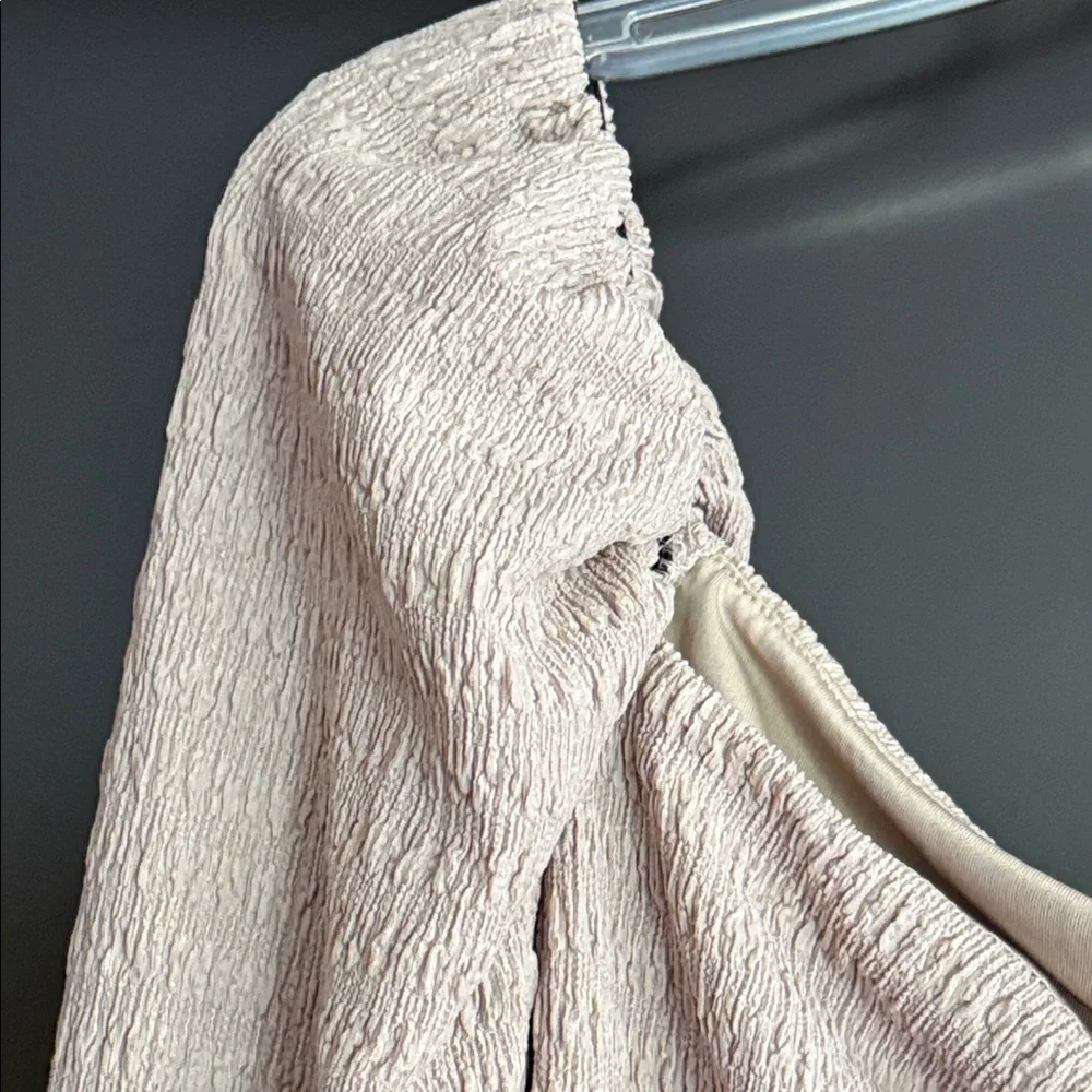 H&M Cream Textured Long Sleeve Blouse